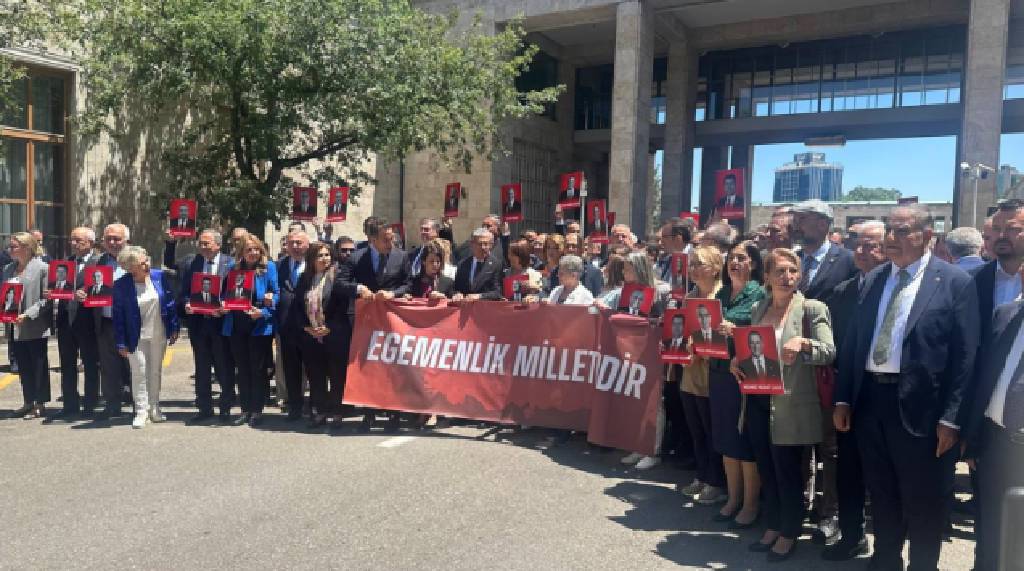 CHP’nin 'Adalet' yürüyüşüne AK Parti’den sloganlı yanıt