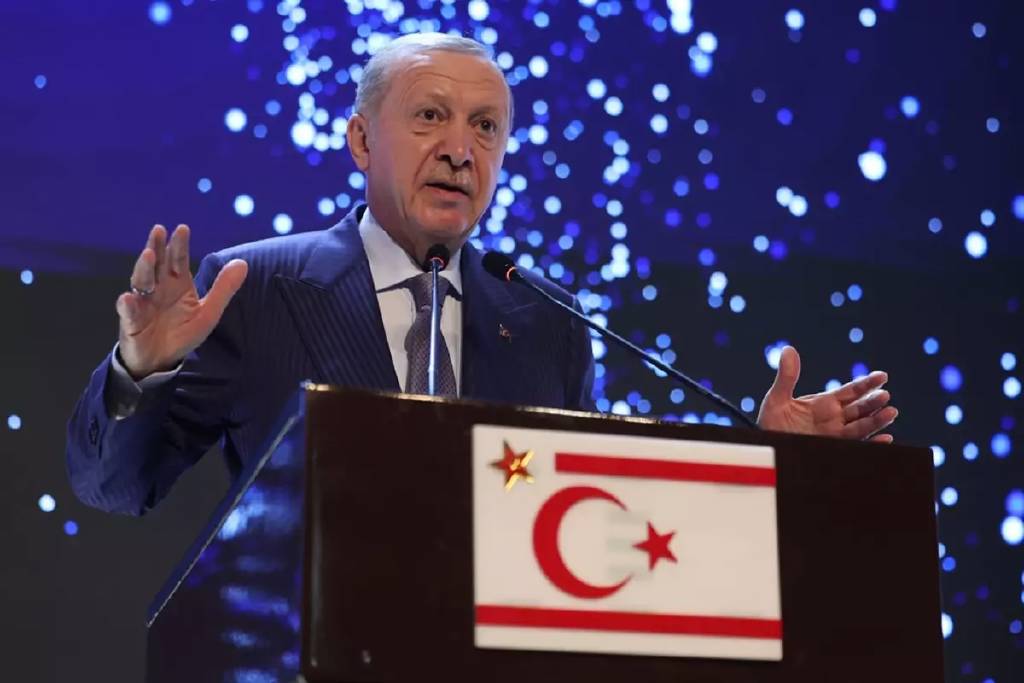 Cumhurbaşkanı Erdoğan'dan Kıbrıs'ta iki devletli çözüm mesajı