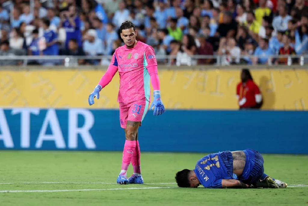 Galatasaray, Manchester City ile temas kurarak Ederson'un şartlarını sordu
