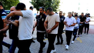 Eskort ilanı için lüks villaya çağrı merkezi kurup dolandırdılar!