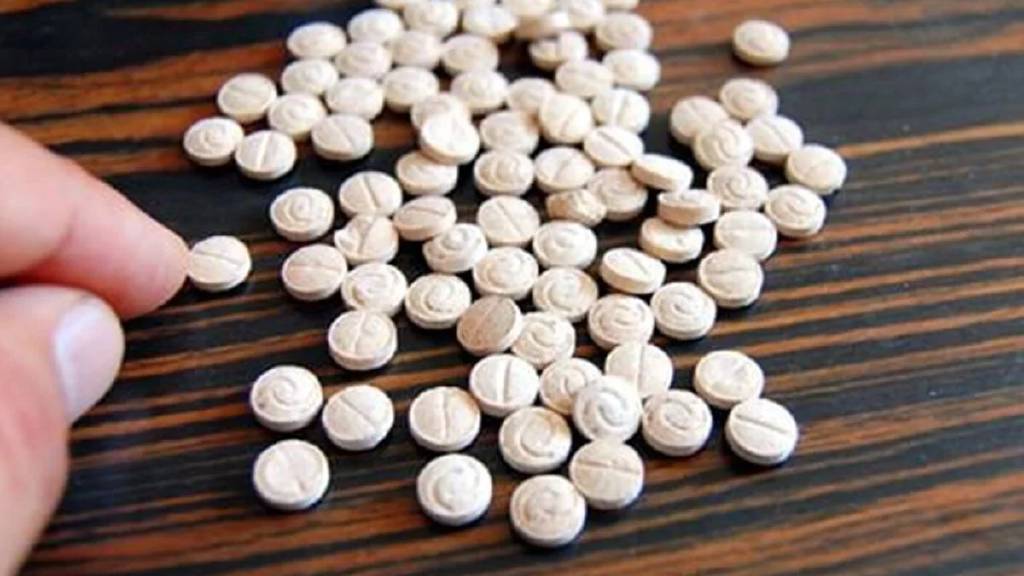 Doktorların imzasını taklit ederek, uyuşturucu hap sattılar!