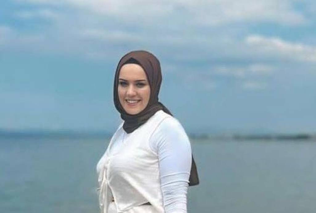 Boşanma aşamasındaki eşi, bıçaklayarak öldürdü