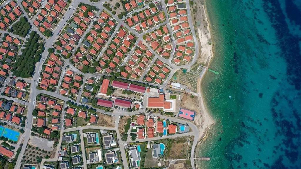 Çeşme'de su krizi: Kesinti süresi uzatıldı