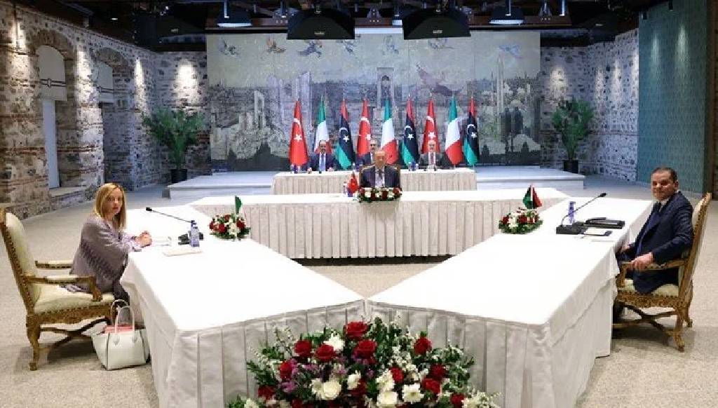İstanbul'da Akdeniz zirvesi: Cumhurbaşkanı Erdoğan, Meloni ve Dibeybe ile görüşüyor