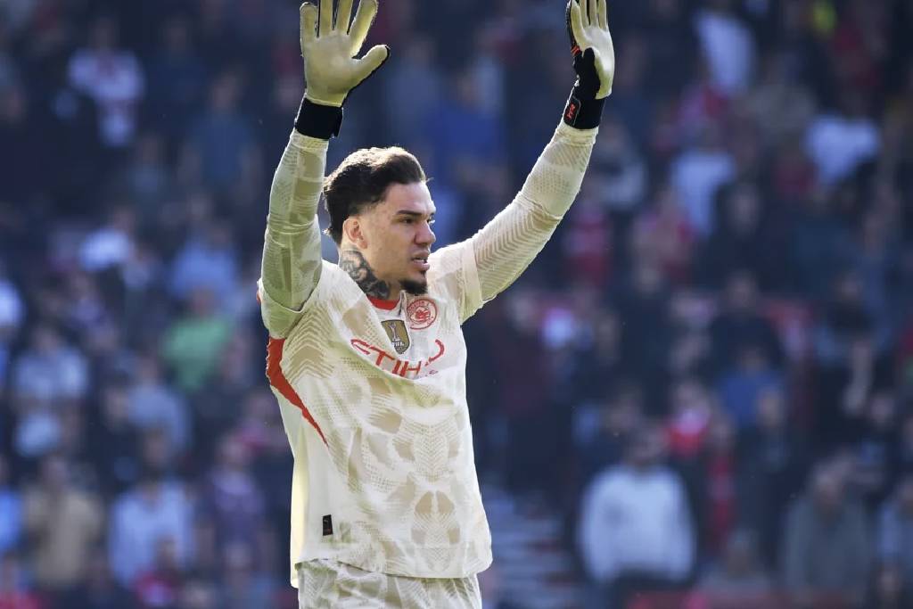 Ederson'un Türkiye'ye geliş senaryosu: Donnarumma'nın City'e gitmesi bekleniyor