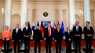 Beyaz Saray'da liderlerle aile fotoğrafı