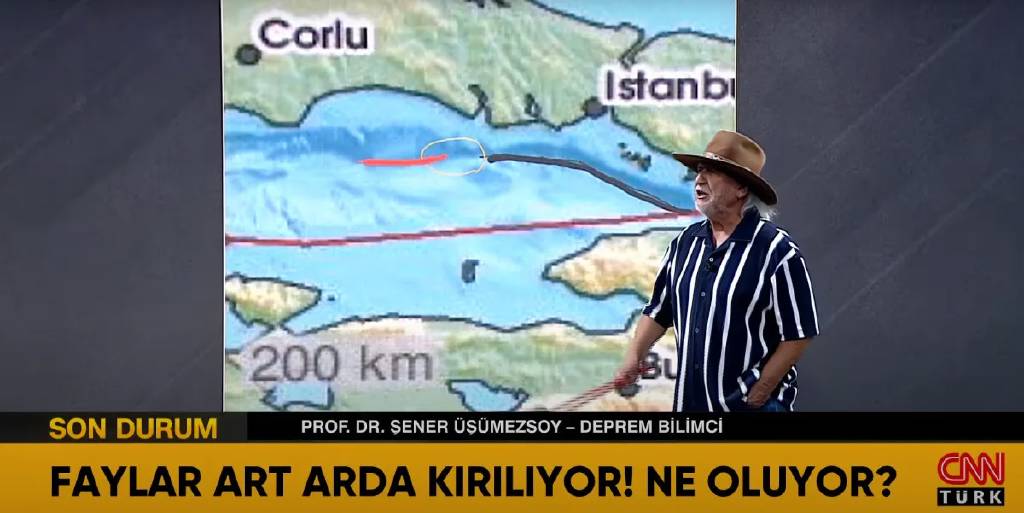 Şener Üşümezsoy'dan İstanbul depremi açıklaması
