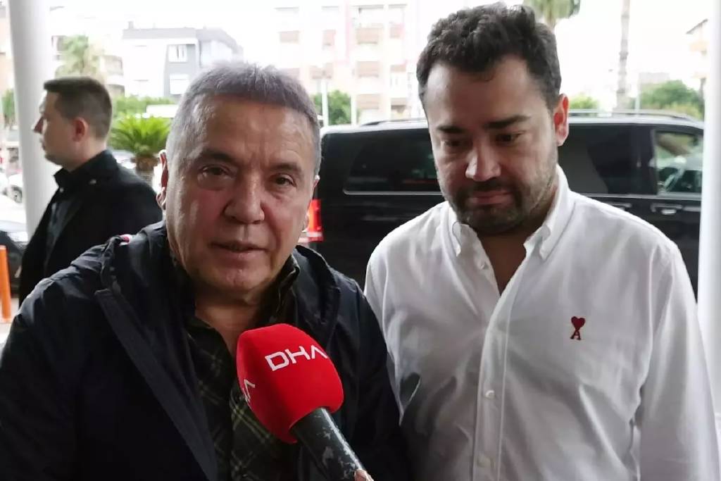 Muhittin Böcek'in oğlu havalimanında gözaltına alındı