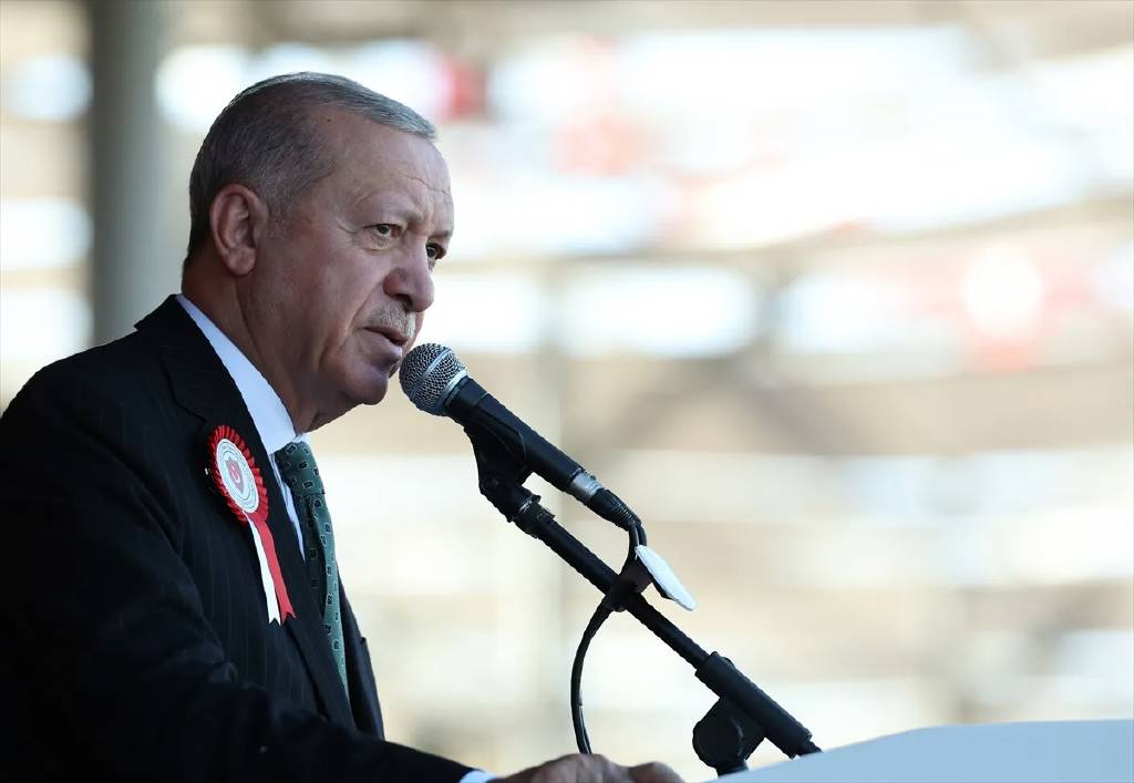 Cumhurbaşkanı Erdoğan: "Hepinizi gururlandıracak müjdelerimiz olacak"