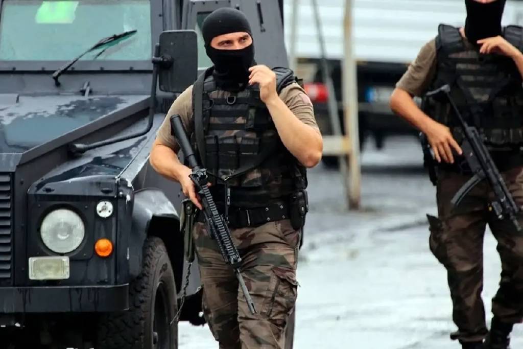 MIT'ten FETÖ'ye ağır darbe: Hakan Kahraman tutuklandı