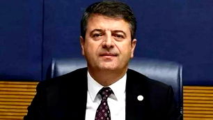 Adıyaman Belediye Başkanı Abdurrahman Tutdere, görevine iade edildi…