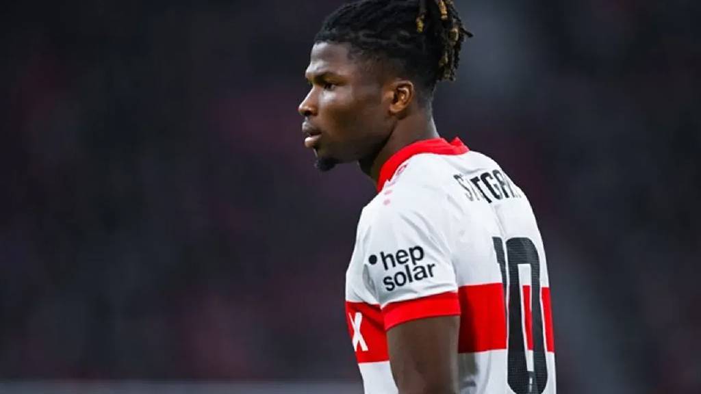 Beşiktaş, El Bilal Toure'yi KAP'a bildirdi