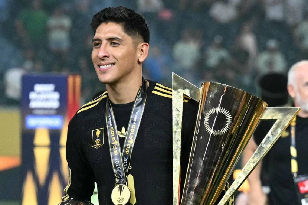 Fenerbahçe, uzun süredir gündemde olan orta saha transferini duyurdu