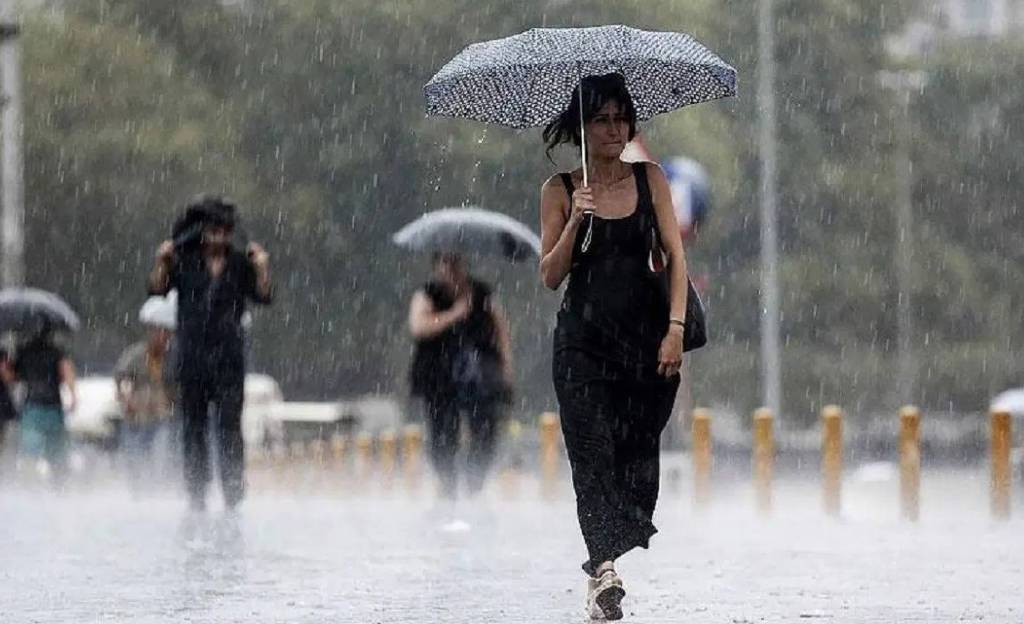 İstanbul için gök gürültülü sağanak uyarısı!