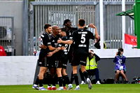 Beşiktaş, UEFA Konferans Ligi 3. ön eleme karşılaşmasında St.Patrick'i 4-1 mağlup etti