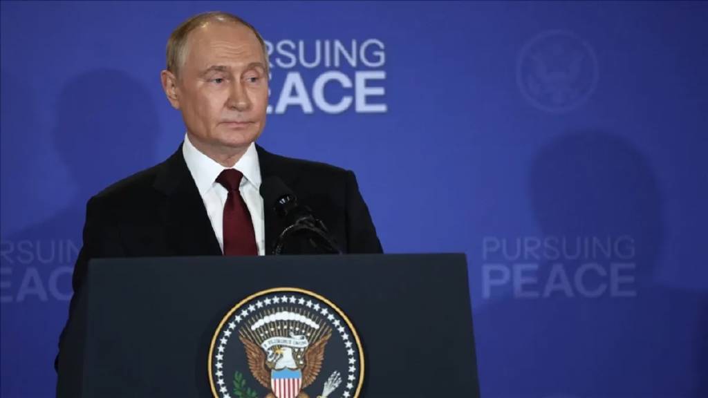 Putin'den Trump yorumu: "Tünelin sonundaki ışık belirginleşti"