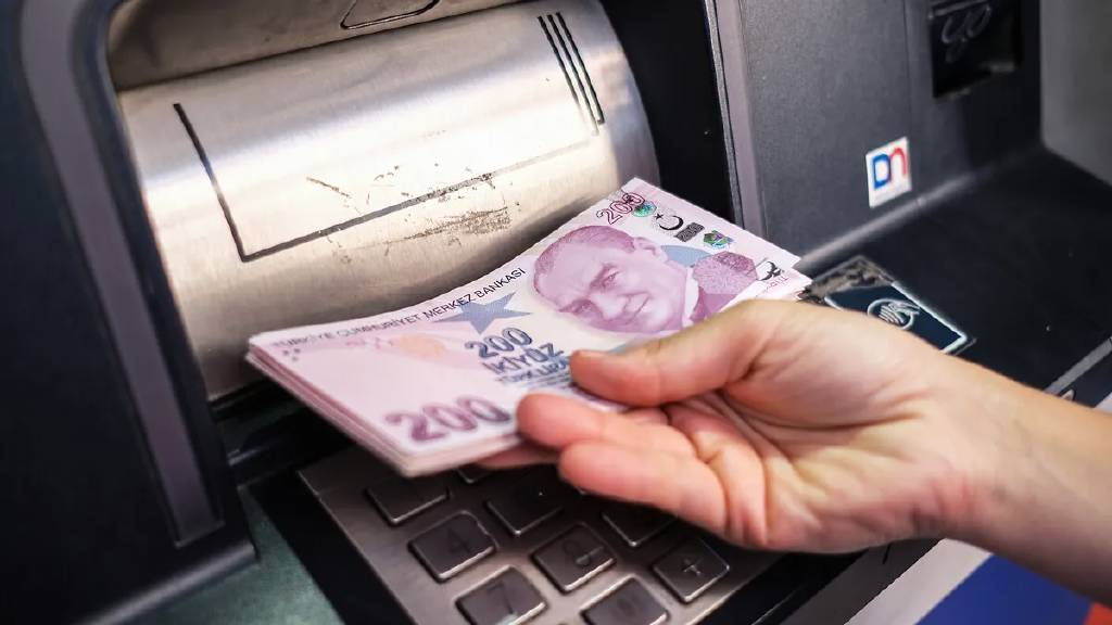 SGK duyurdu: Almanya ve Bulgaristan'dan emekli vatandaşlara promosyon müjdesi