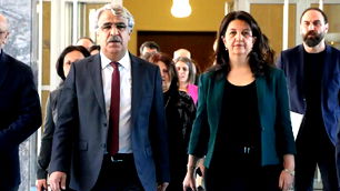 DEM Parti, İmralı'da Abdullah Öcalan'ı ziyaret edecek