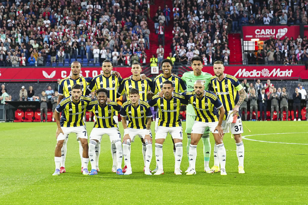 Şampiyonlar Ligi'nde temsilcimiz Fenerbahçe, Benfica'yı konuk ediyor