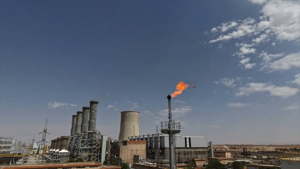 Türkiye'den Suriye'ye doğalgaz akışı başladı