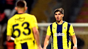 Fenerbahçe yapılan teklifi "yetersiz" diyerek reddetti