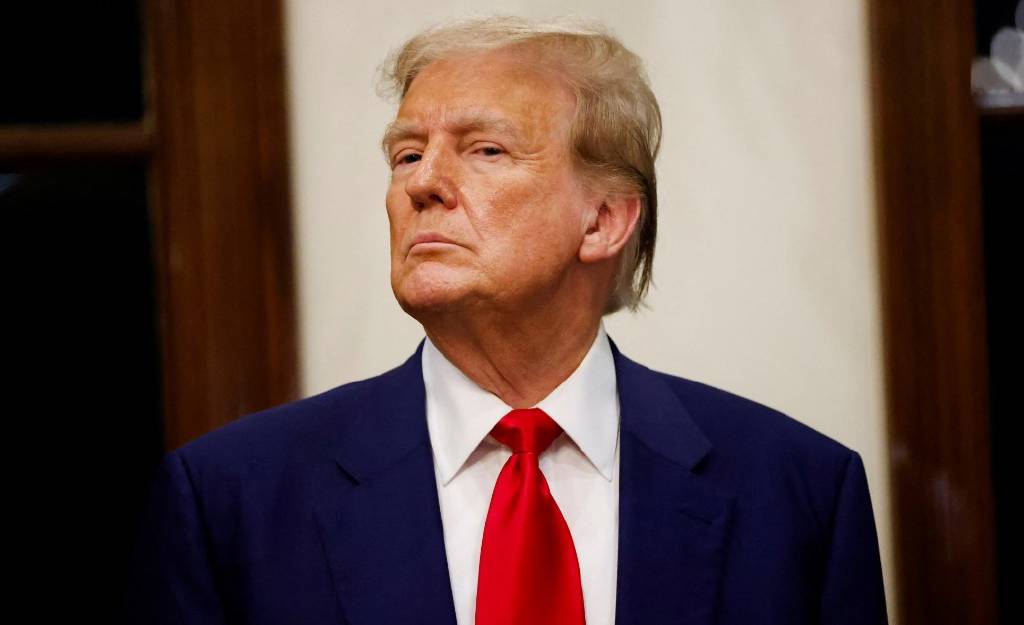 Trump'tan, Rusya yakınlarına nükleer denizaltı emri!