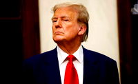 Trump'tan, Rusya yakınlarına nükleer denizaltı emri!