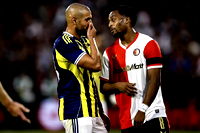 Fenerbahçe, son dakika golüyle Feyenoord'a 2-1 mağlup oldu