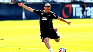 Beşiktaş, Semih Kılıçsoy'un Cagliari'ye transferini resmen açıkladı