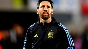 Messi, gözyaşlarını tutmakta zorlandı