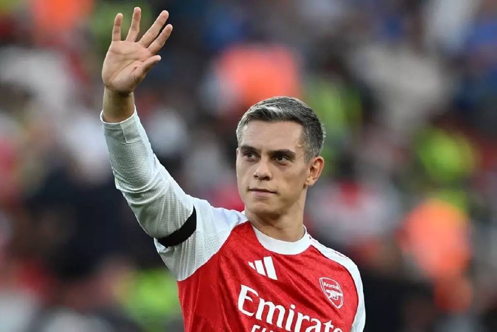 Beşiktaş'ın Arsenal'li yıldız için de devrede olduğu öğrenildi