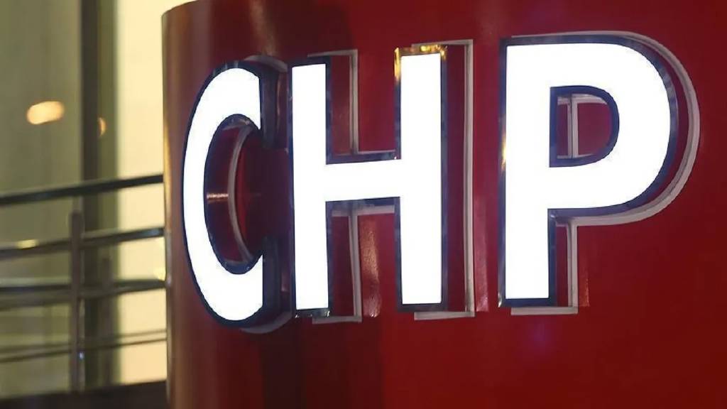 Chp'li Belediye Başkan yardımcıları istifa etti