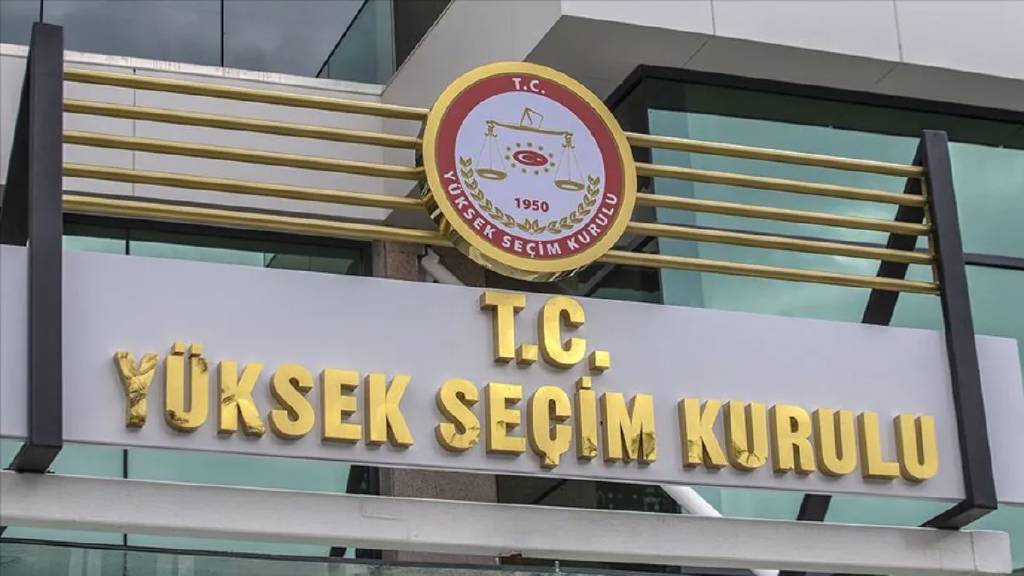 YSK: "Devam eden kongre sürecini ilçe seçim kurulları durduramaz"