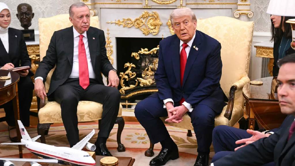 Trump'tan Cumhurbaşkanı Erdoğan'a övgüler: "Saygı duyuyorum"