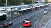 İstanbul Zeytinburnun'da metrobüs yangını paniği