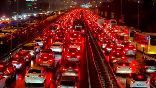İstanbul'da trafik yoğunluğu yüzde 72'lere kadar yükseldi