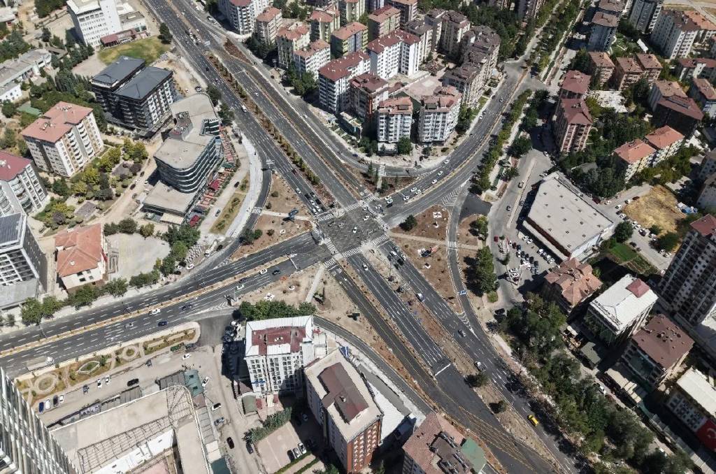 Tunceli ve Elazığ'da yeni yollar hizmete giriyor