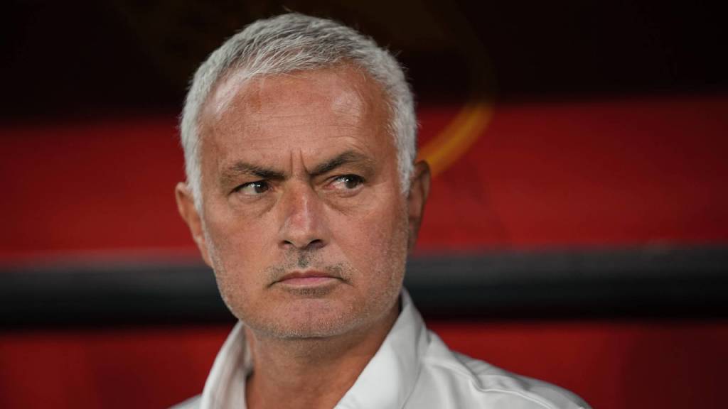 Mourinho, resmen Benfica'da: "Kendimi gördüğüm Benfica bu."