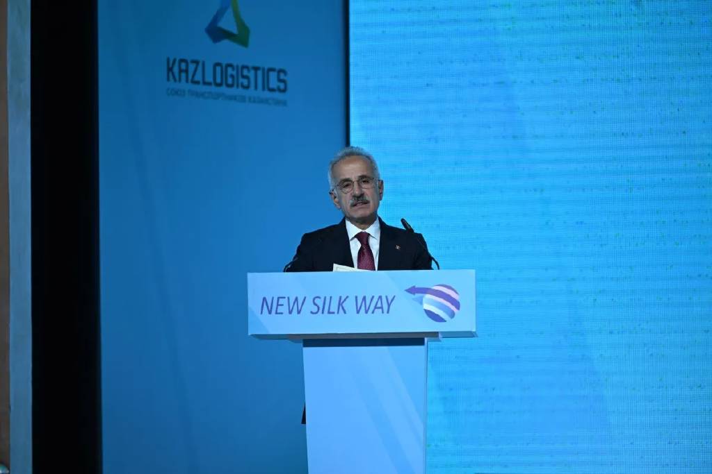 "İstanbul Kuzey Demiryolu Projesi'nin ihale ilanı için hedef 2025"