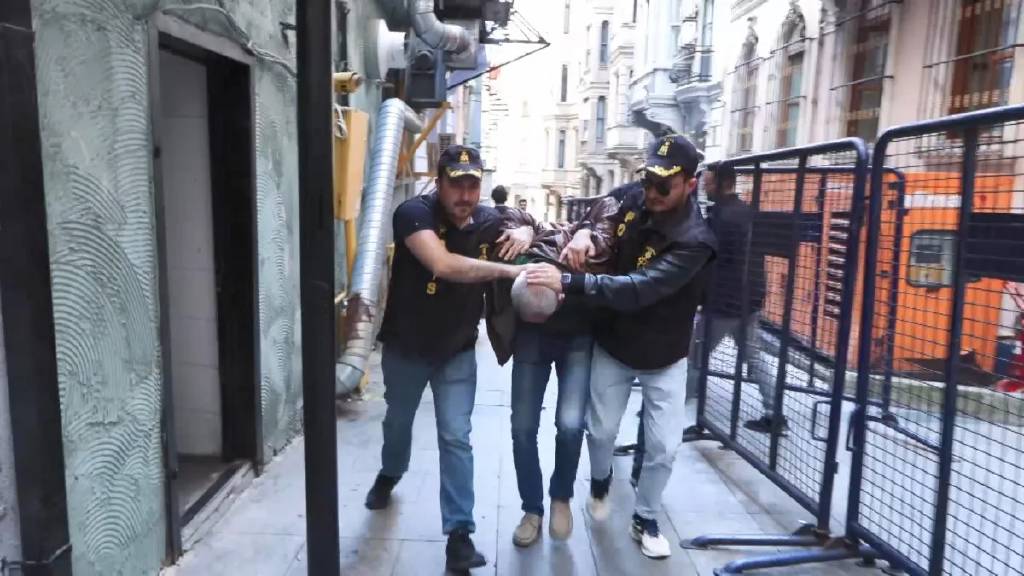 Özgür Özel’e yapılan yumruklu saldırıya ilişkin davada karar açıklandı