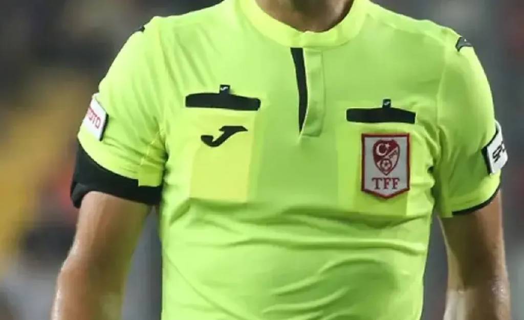  Altay-Eskişehirspor maçı öncesi hakem Emre Kaya saldırıya uğradı