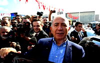 Gürsel Tekin: "Kafalarınız faşist"
