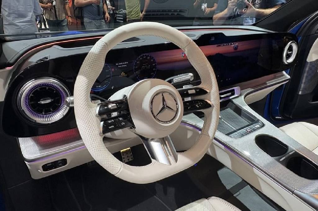 Mercedes, fiziksel tuşları yeniden kullanıma sunuyor