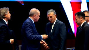 İki Belediye Başkanı daha AK Parti'ye katıldı