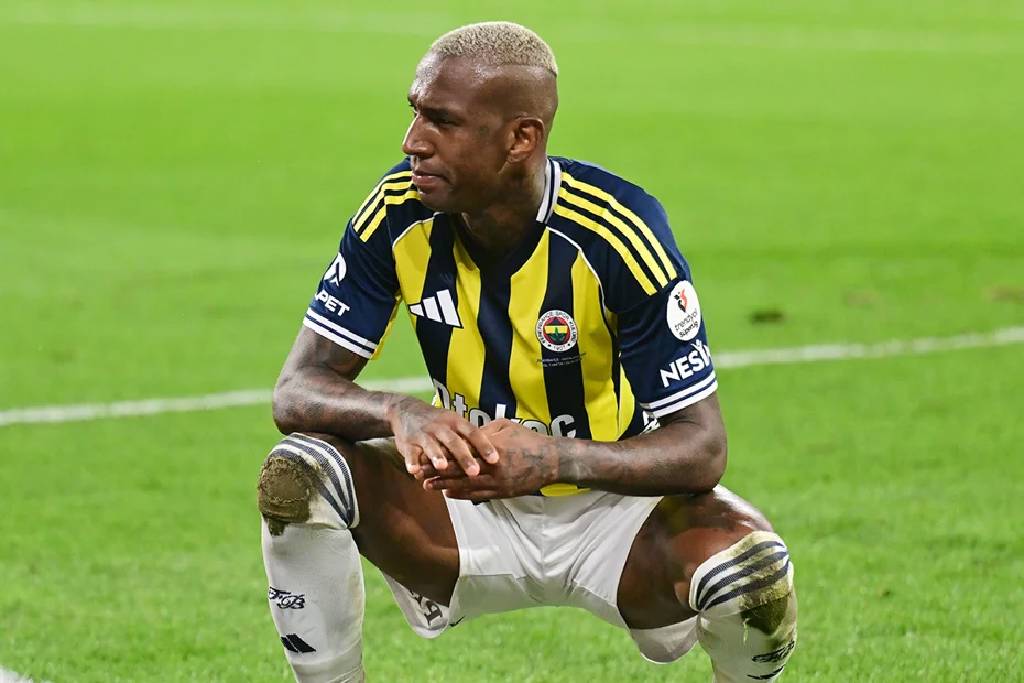 Taraftarın ıslıkladığı Talisca'dan yanıt geldi
