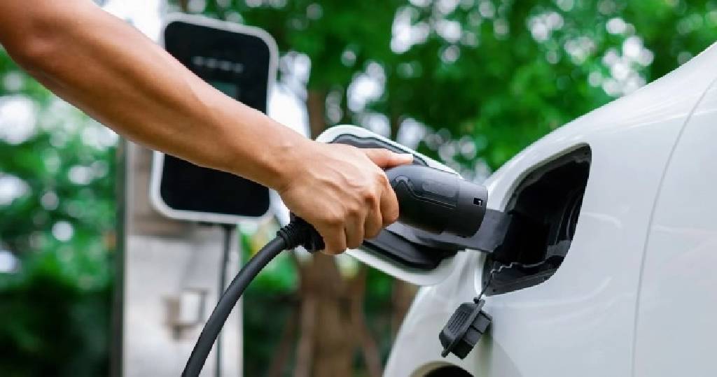 Türkiye’de elektrikli araç şarjlarının üçte ikisi yenilenebilir enerjiden şarj oldu