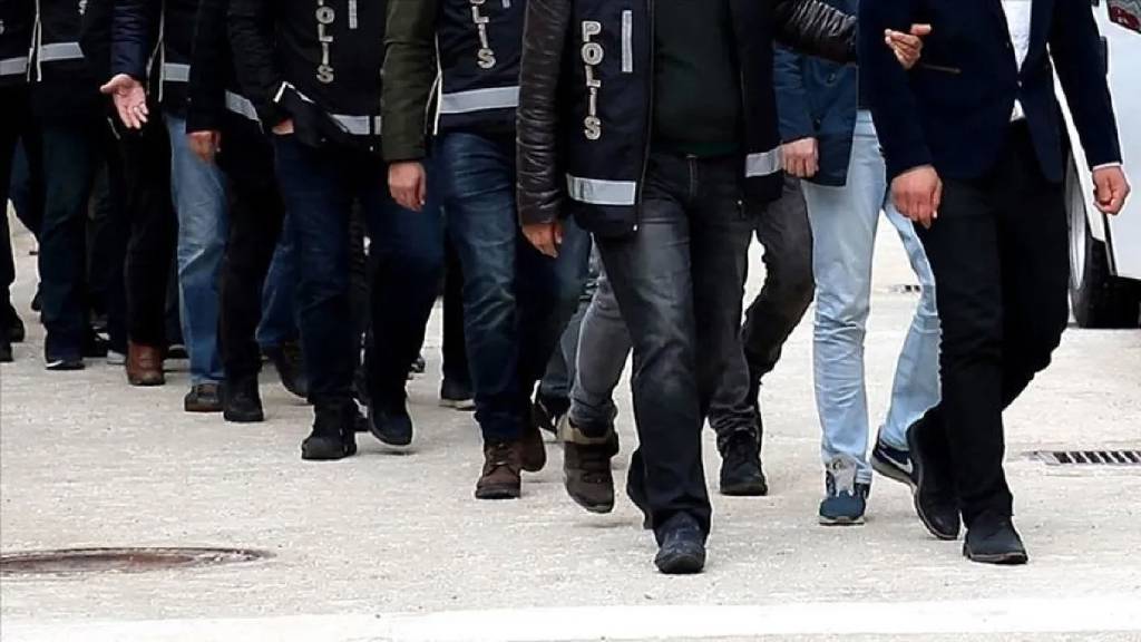 Fetö'nün dışişleri bakanlığı yapılanmasına operasyon