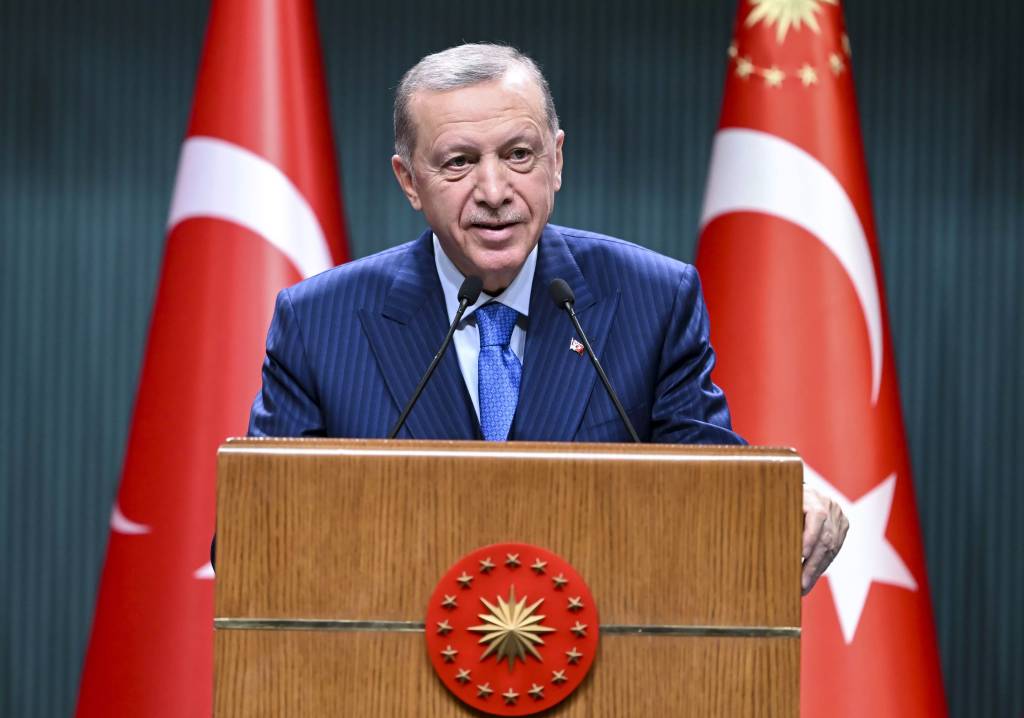 "Hitler özentisi tiplerin kuyruk acısı geçmeyecek"