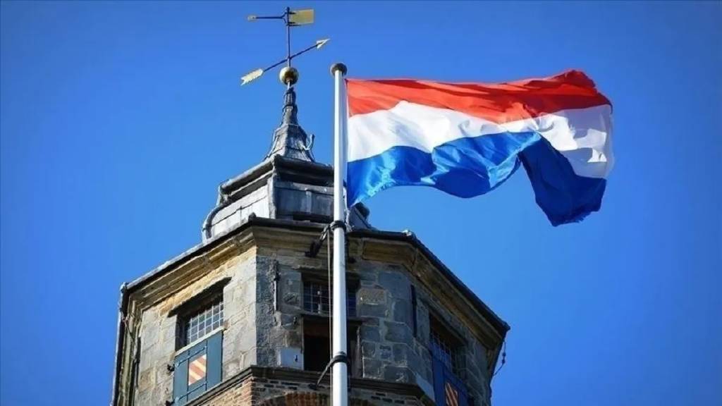 Hollanda'dan İsrail'li iki bakana kısıtlama yasağı