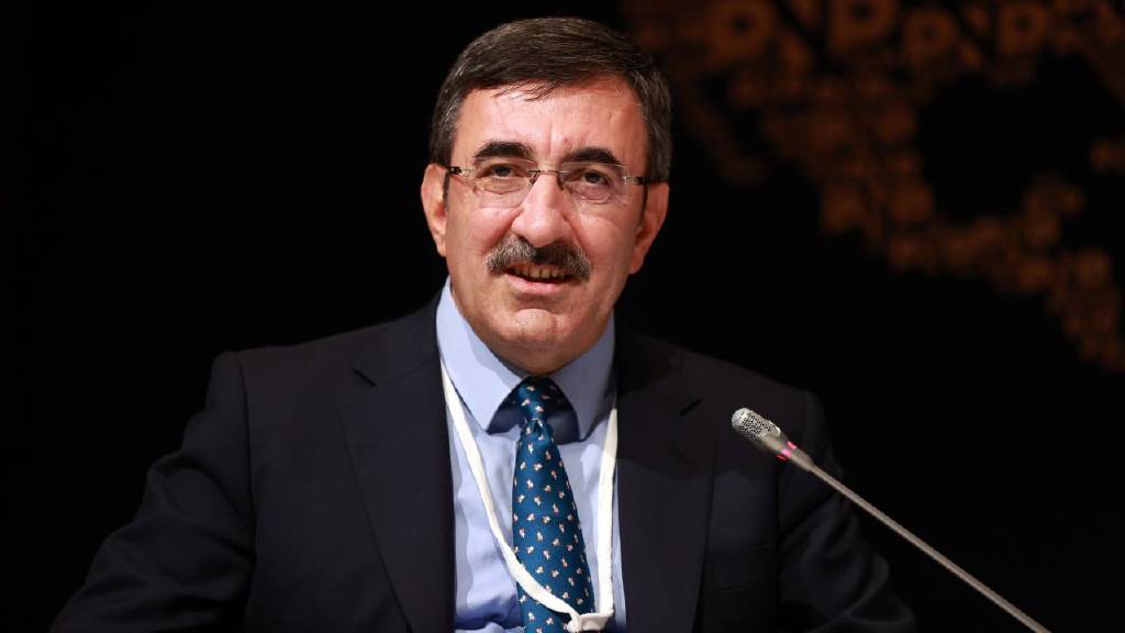 "Enflasyon hedefi 2027'de tek hane"